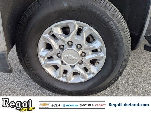 Used 2020 Chevrolet Silverado 2500 LTZ w/ LTZ Plus Package image 29