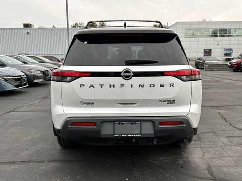 New 2026 Nissan Pathfinder Platinum image 3