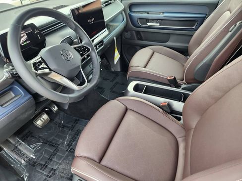 New 2025 Volkswagen ID. Buzz Pro S RWD image 7