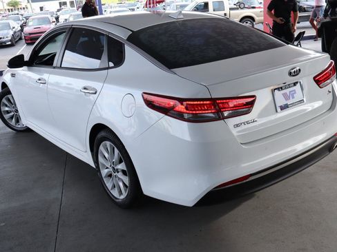 Used 2018 Kia Optima S image 7