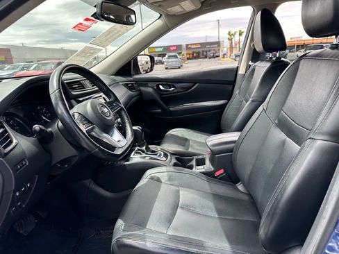 Used 2018 Nissan Rogue SL w/ Premium Package FWD image 14