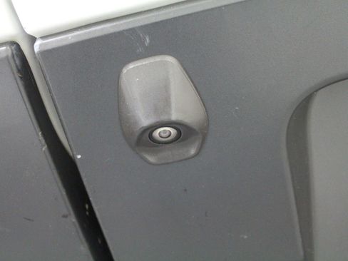 Used 2018 Ford Transit 250 130 Low Roof w/ Exterior Upgrade Package image 28