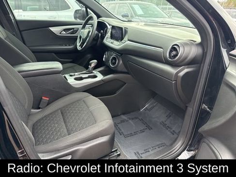 Used 2022 Chevrolet Blazer LT FWD image 5