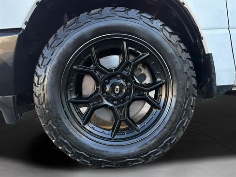 Used 2019 RAM 1500 Big Horn AWD/4WD image 26