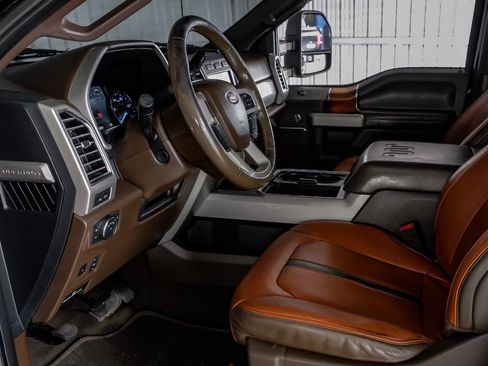 Used 2018 Ford F250 King Ranch w/ King Ranch Ultimate Package image 14