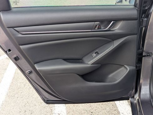 Used 2022 Honda Accord LX image 12