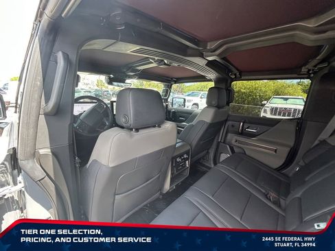 Used 2024 GMC Hummer EV 2X w/ Extreme Off-Road Package AWD/4WD image 14