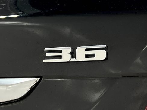 Used 2019 Cadillac XT5 FWD image 40