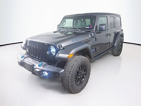 Used 2024 Jeep Wrangler Unlimited image 4