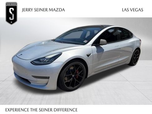Used 2018 Tesla Model 3 Long Range RWD image 1