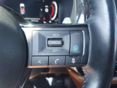 Used 2023 Nissan Pathfinder Platinum AWD/4WD image 24