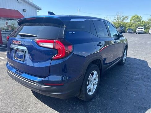 Used 2023 GMC Terrain SLE w/ LPO, Floor Liner Package FWD image 3