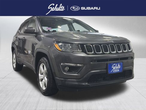 Used 2017 Jeep Compass Latitude w/ Popular Equipment Group image 1
