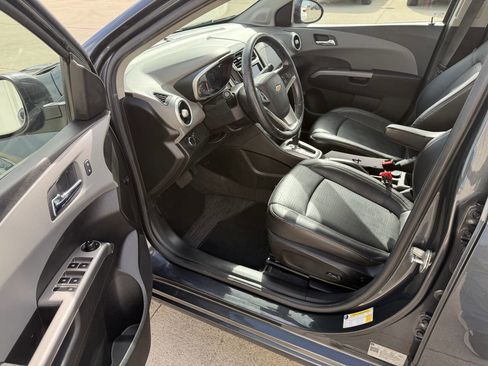 Used 2020 Chevrolet Sonic Premier image 5