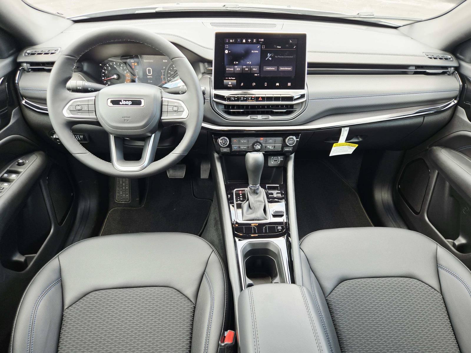 Used 2026 Jeep Compass Latitude AWD/4WD image 10