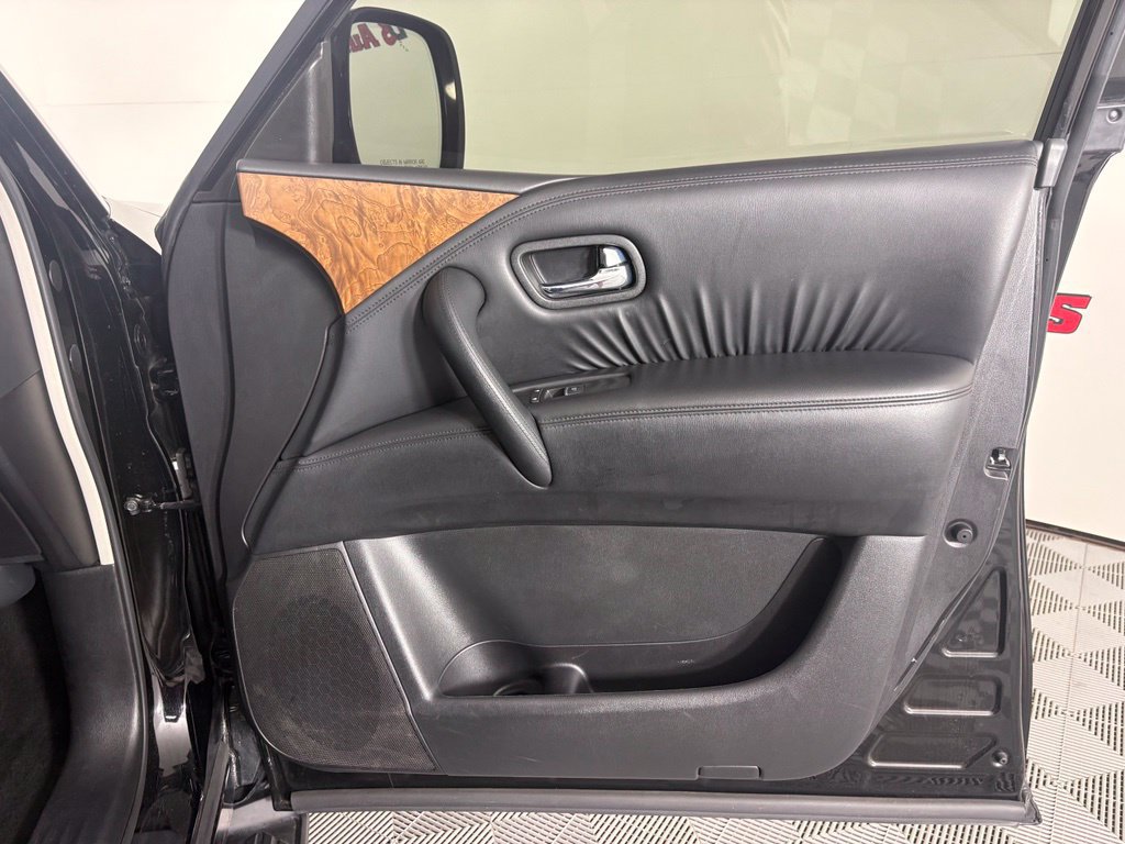 Used 2023 Nissan Armada SL w/ Captain's Chairs Package AWD/4WD image 42