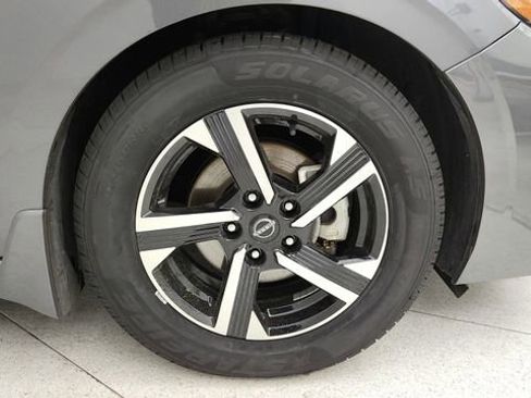 Used 2024 Nissan Sentra SV image 11