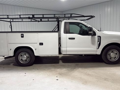 Certified 2023 Ford F350 XL RWD image 7