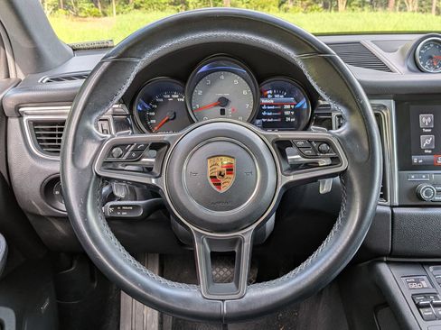 Used 2018 Porsche Macan S AWD/4WD image 7