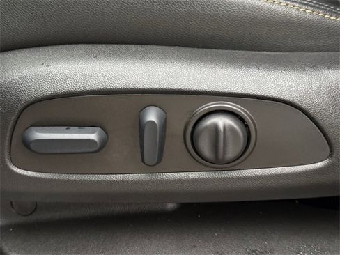 Used 2022 Chevrolet Equinox Premier image 27