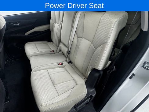 Certified 2025 Subaru Ascent Premium AWD/4WD image 14