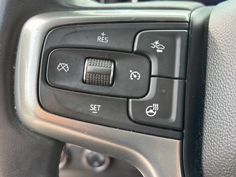 Used 2025 Chevrolet Silverado 1500 LT AWD/4WD image 34