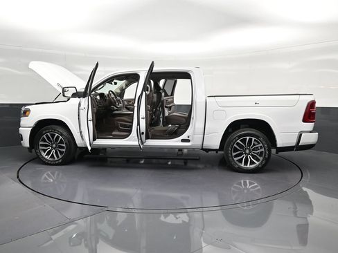 Used 2025 RAM 1500 Limited AWD/4WD image 34