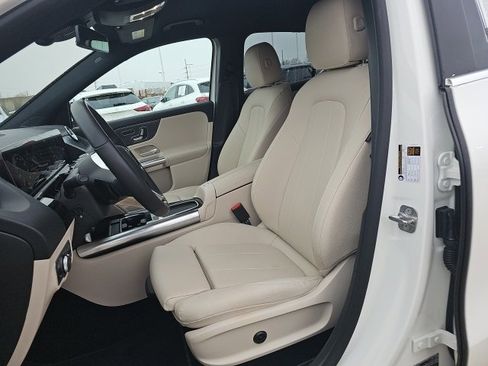 Certified 2025 Mercedes-Benz GLA 250 4MATIC image 14