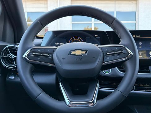 New 2026 Chevrolet Equinox LT image 22