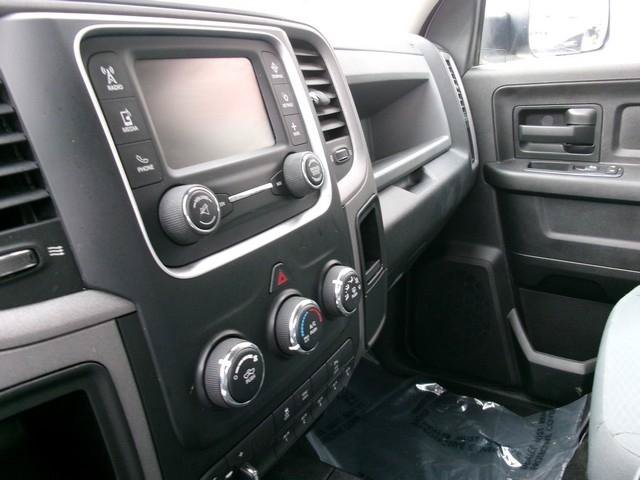 Used 2017 RAM 2500 Tradesman w/ Chrome Appearance Group AWD/4WD image 12
