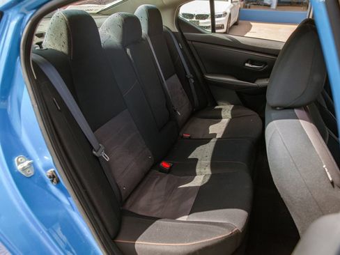 Used 2020 Nissan Sentra SR FWD image 12