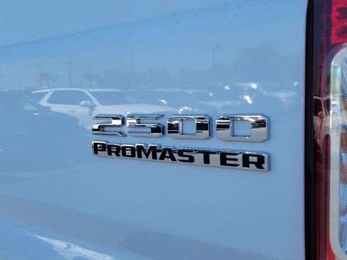 Used 2025 RAM ProMaster 2500 w/ Convenience Group image 6