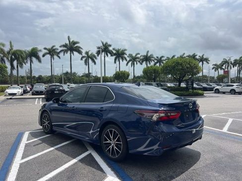 Used 2023 Toyota Camry SE FWD image 13