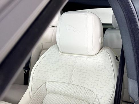 Certified 2025 Jaguar F-PACE R-Dynamic S AWD/4WD image 24