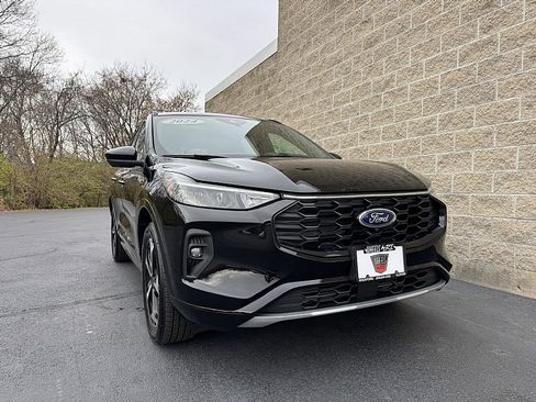 Used 2024 Ford Escape ST-Line Select w/ Tech Pack #2 image 1