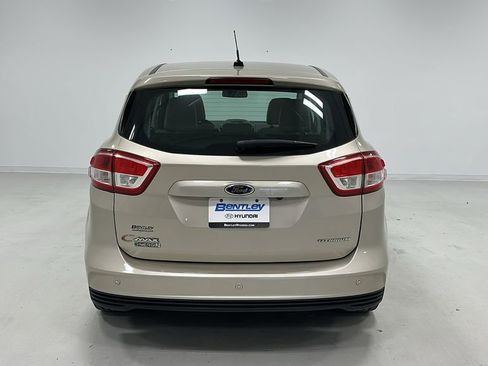Used 2017 Ford C-MAX Energi Titanium w/ Equipment Group 501A image 5