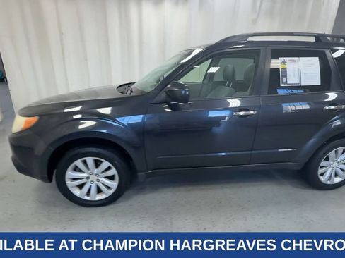 Used 2011 Subaru Forester 2.5X Premium w/ All-Weather Pkg AWD/4WD image 6