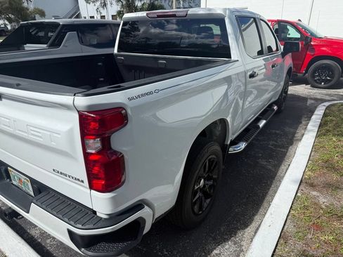 Used 2025 Chevrolet Silverado 1500 Custom RWD image 4