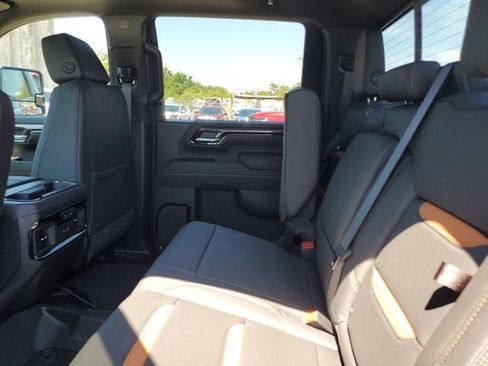 New 2026 GMC Sierra 3500 AT4 w/ AT4 Premium Plus Package AWD/4WD image 12