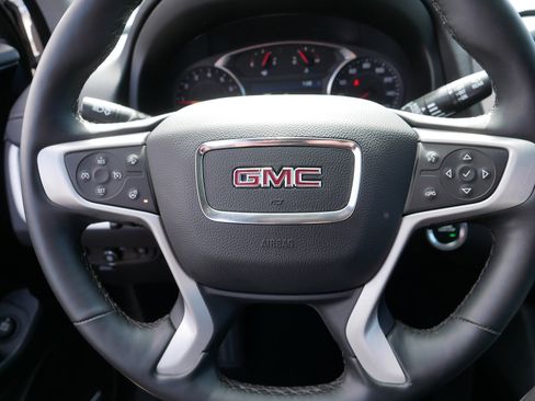 Used 2024 GMC Terrain SLT w/ Infotainment Package II image 25