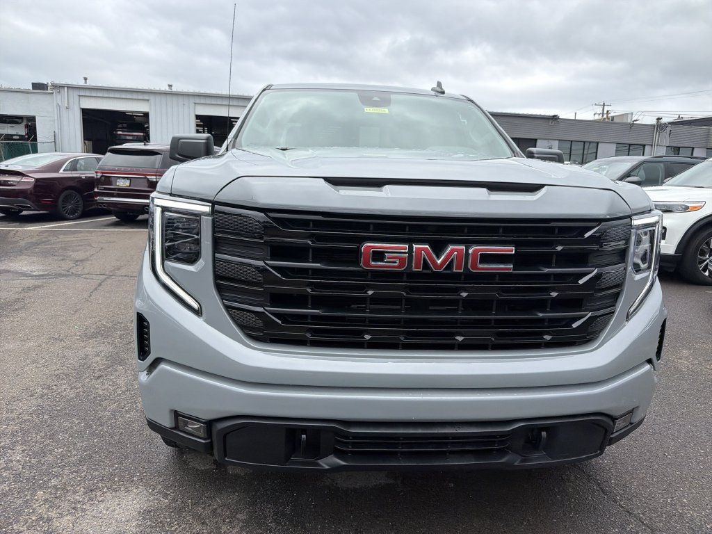 Used 2024 GMC Sierra 1500 Elevation AWD/4WD image 8