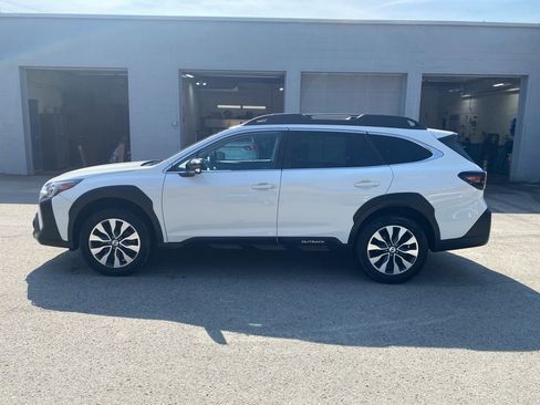 Used 2023 Subaru Outback Limited AWD/4WD image 6