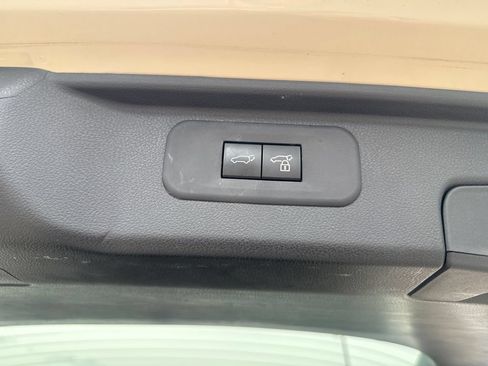 Used 2024 Toyota Grand Highlander AWD image 8
