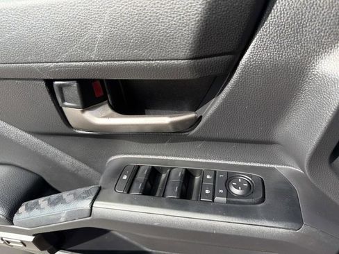 Certified 2025 Toyota Tacoma TRD Sport image 9