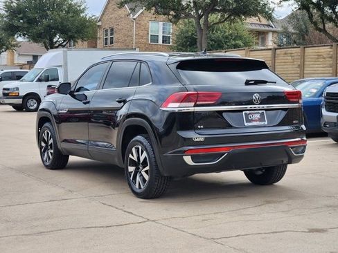 Used 2022 Volkswagen Atlas Cross Sport SE image 3