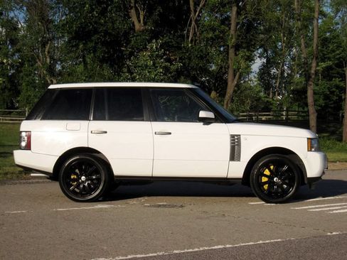 Used 2011 Land Rover Range Rover Supercharged AWD/4WD image 9