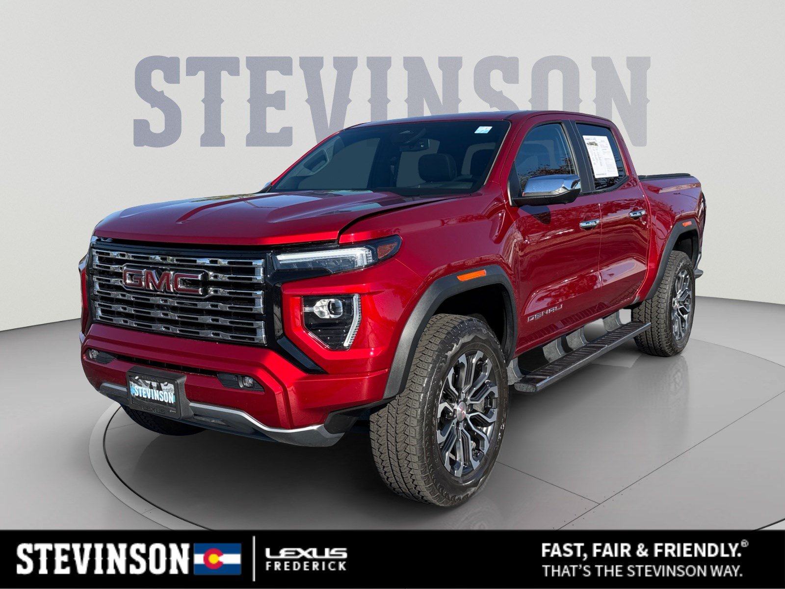 Used 2024 GMC Canyon Denali AWD/4WD image 1