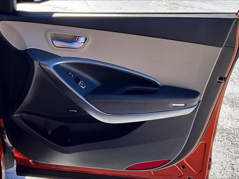 Used 2018 Hyundai Santa Fe Sport w/ Cargo Package image 22