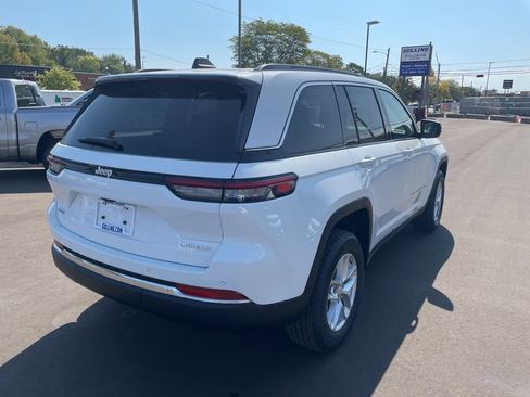 New 2025 Jeep Grand Cherokee Laredo X w/ Luxury Tech Group I image 8