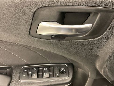 Used 2019 Dodge Charger SXT RWD image 13